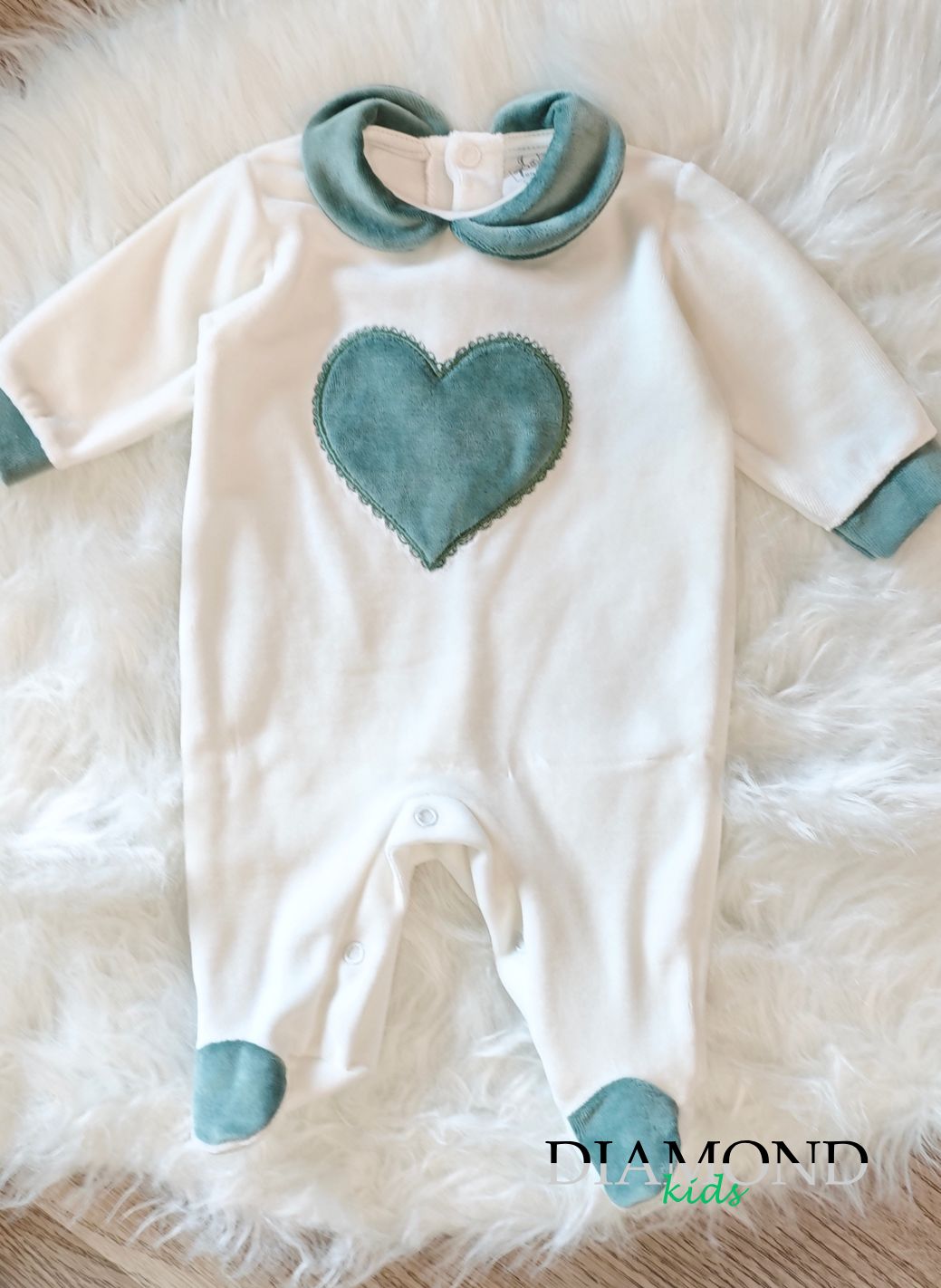 Tutina Neonata Cuore ciniglia bianca e verde salvia