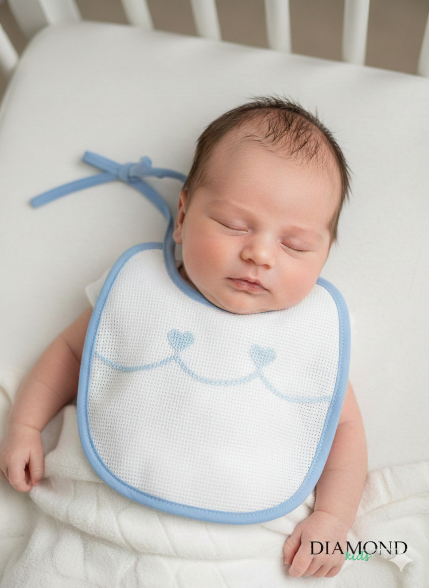 Bavetta Neonato cuori azzurra